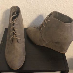Arizona jeans suede boots